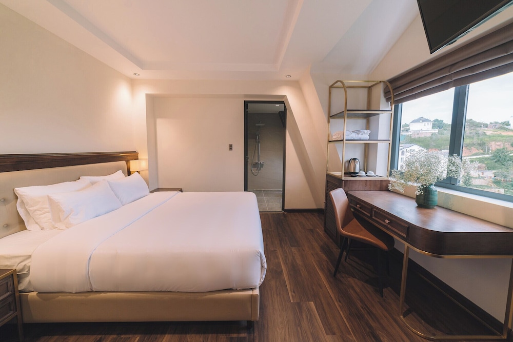 sunset hill hotel