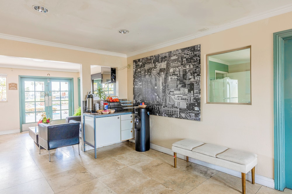 hotel avenida oceanside camp pendleton