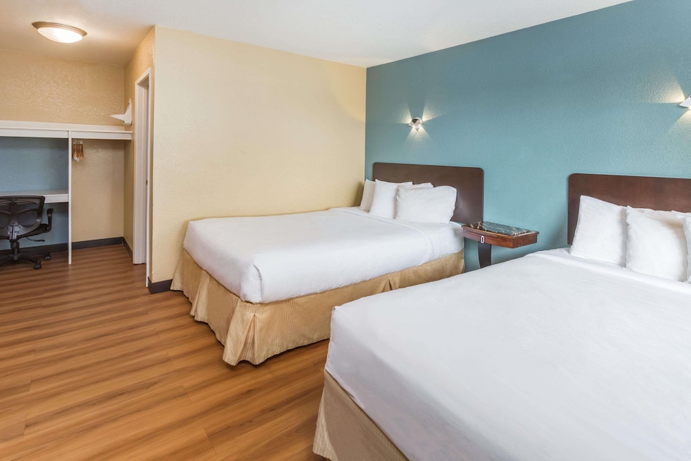 hotel avenida oceanside camp pendleton