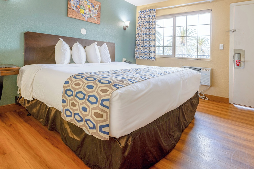 hotel avenida oceanside camp pendleton