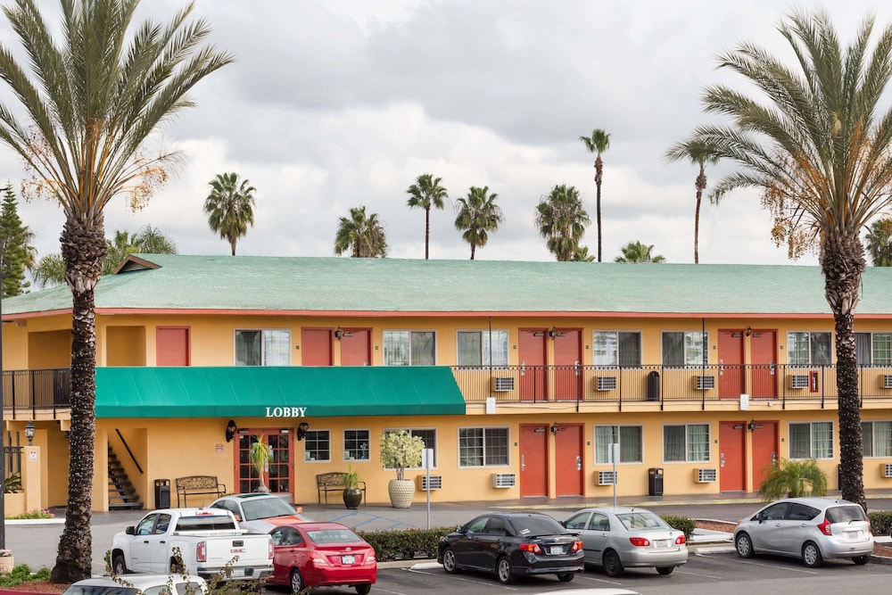 hotel avenida oceanside camp pendleton