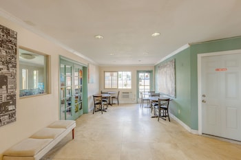 hotel avenida oceanside camp pendleton