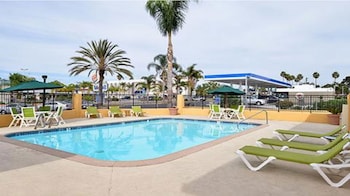 hotel avenida oceanside camp pendleton