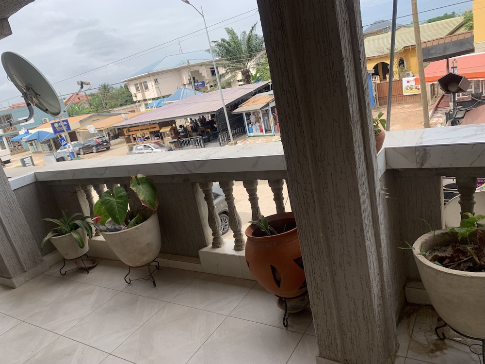 central reservations apartment