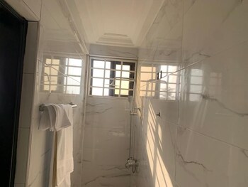 central reservations apartment