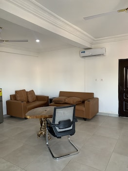 central reservations apartment