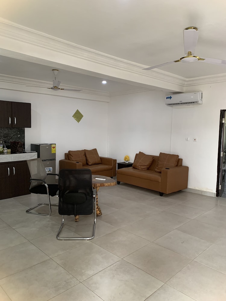 central reservations apartment