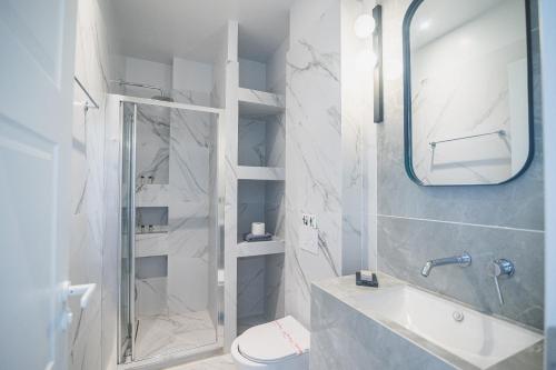 down town suites by athens tower hotel