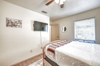 kerrville hidden gem with firepit and grill great location