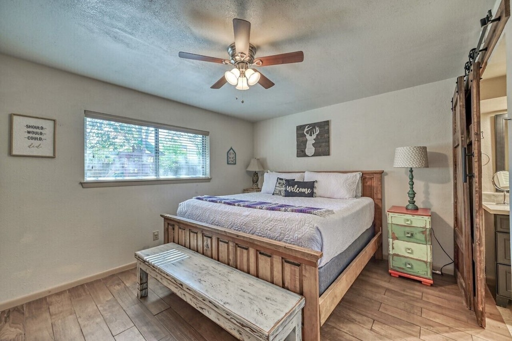kerrville hidden gem with firepit and grill great location