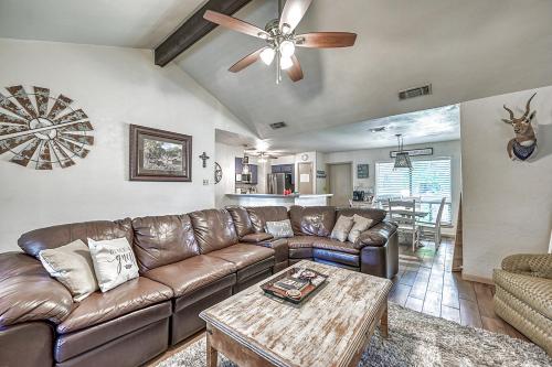 kerrville hidden gem with firepit and grill great location