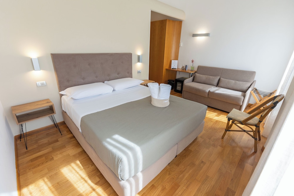lungomare suite and spa
