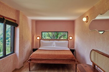 minimalist an eco farmstay