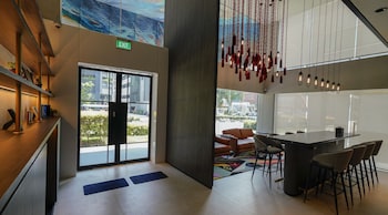 st signature bugis middle