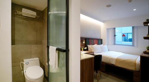 st signature bugis middle