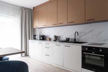 rentplanet atal city square