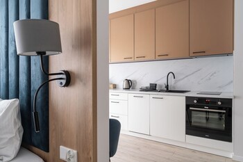 rentplanet atal city square