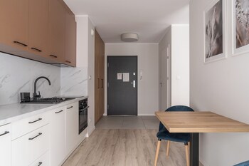 rentplanet atal city square