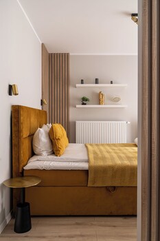 rentplanet atal city square