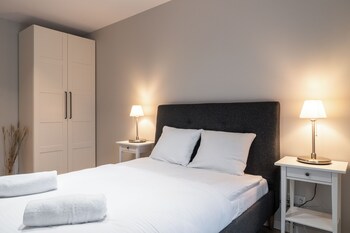 rentplanet atal city square