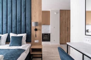 rentplanet atal city square