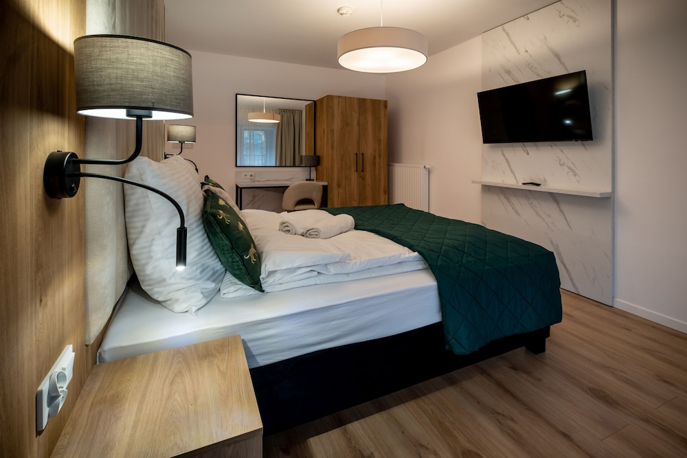 rentplanet atal city square