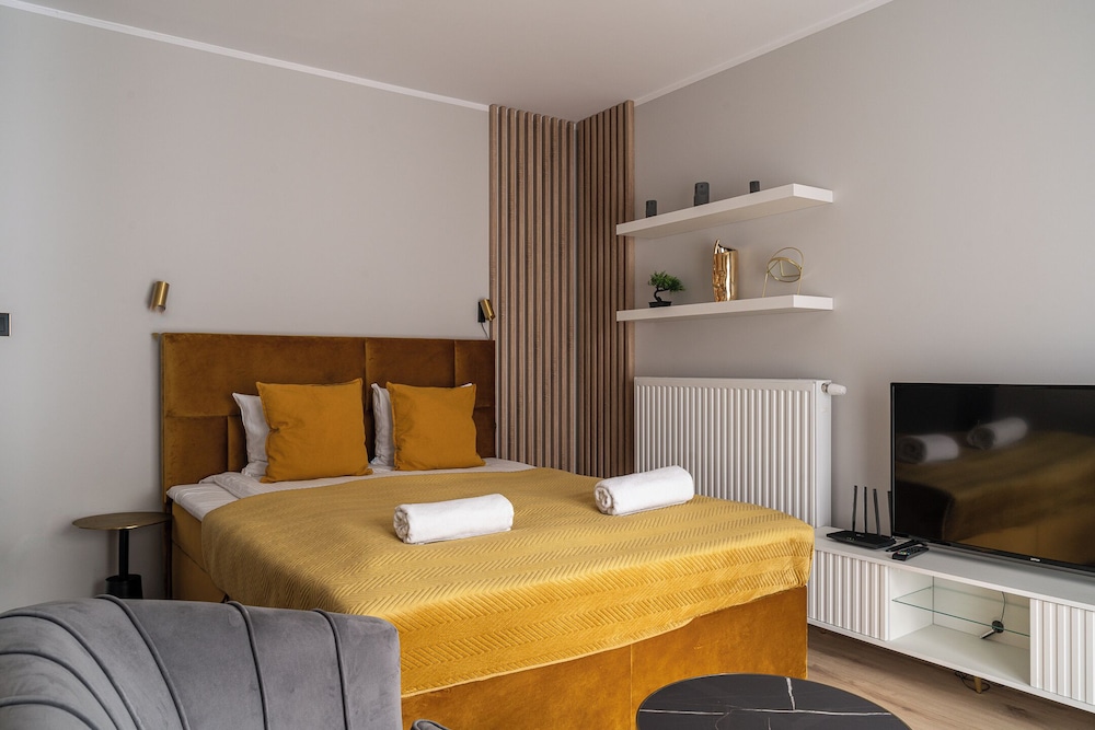 rentplanet atal city square