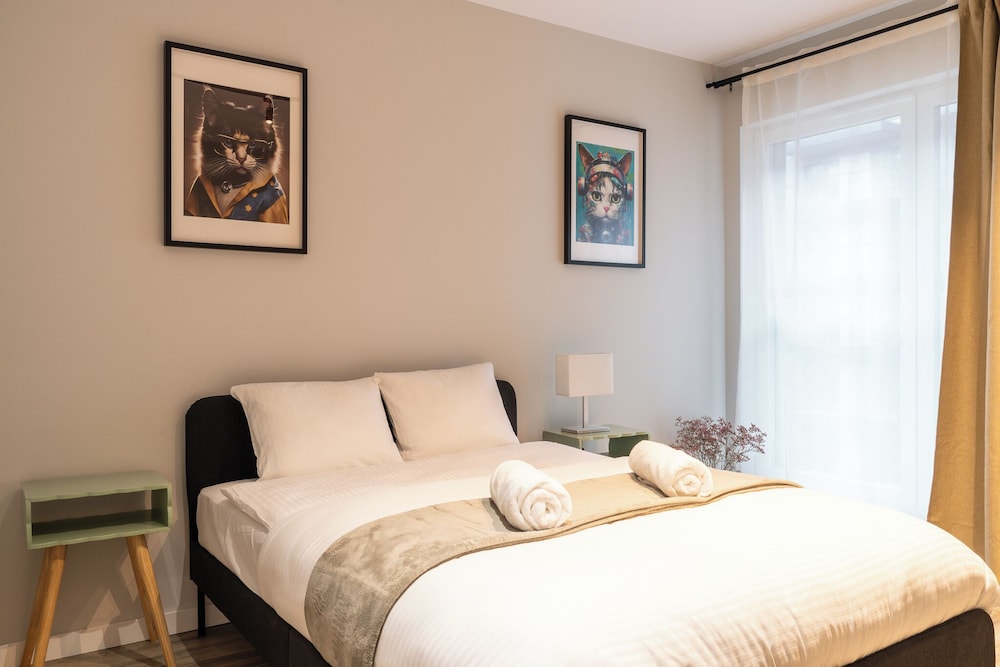 rentplanet atal city square