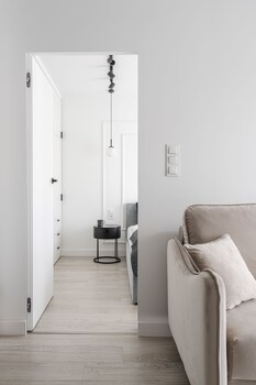 rentplanet atal city square