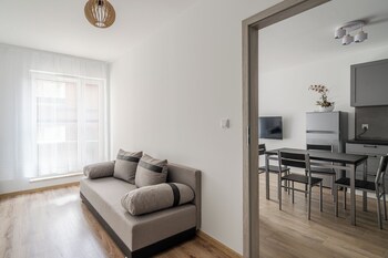 rentplanet atal city square