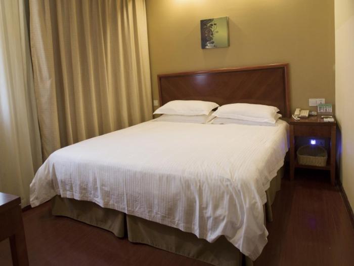 green tree inn xuyu bus station