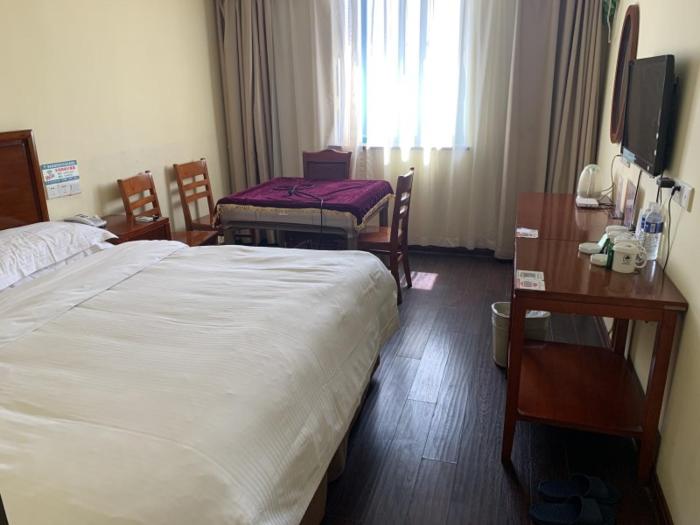 green tree inn xuyu bus station