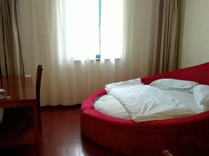 green tree inn xuyu bus station