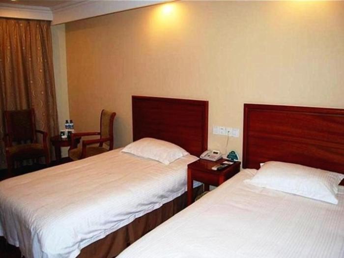 green tree inn xuyu bus station