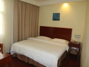 green tree inn xuyu bus station