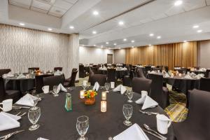 Holiday Inn Grand Rapids Downtown By Ihg,Grand Rapids>>Ann Arbor,3 star