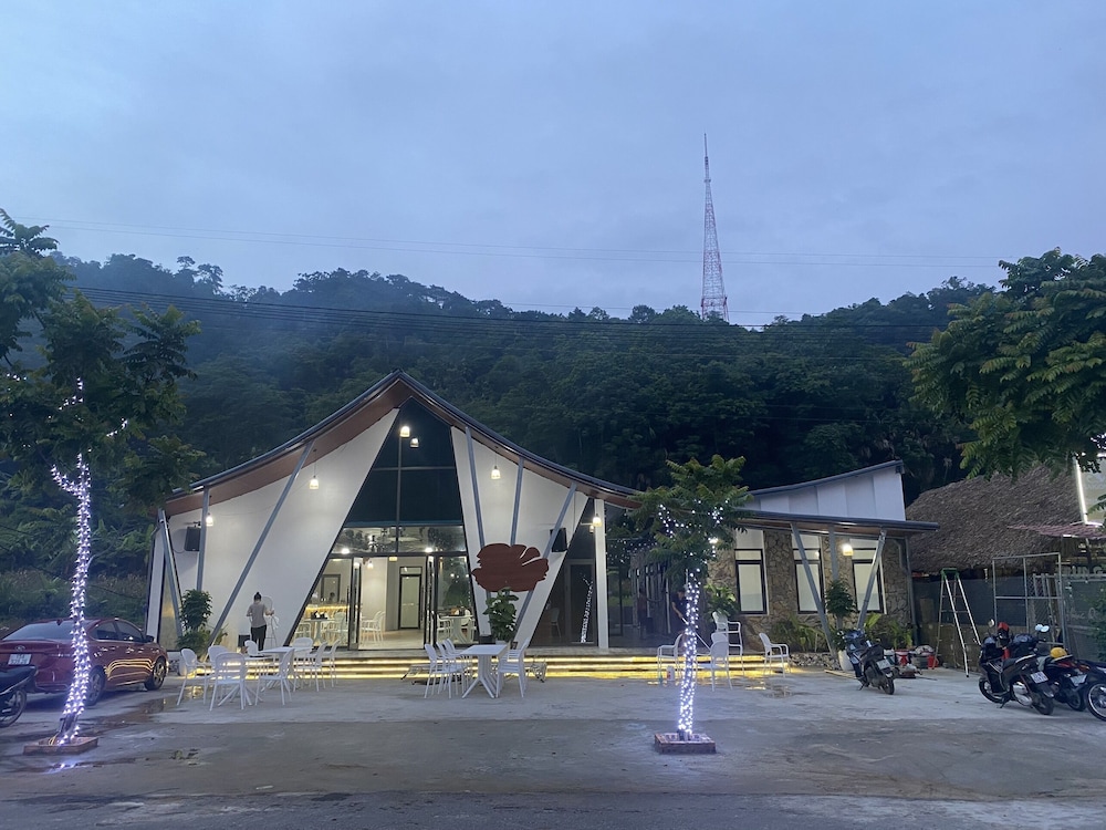 quiri peninsula hostel