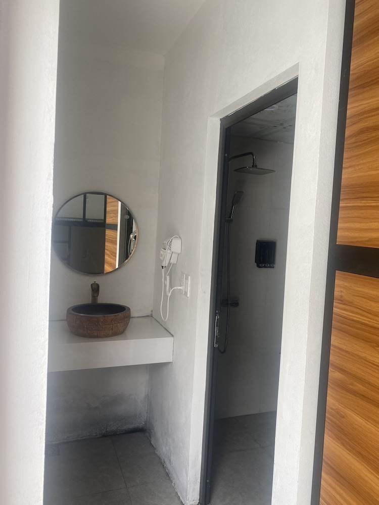 quiri peninsula hostel