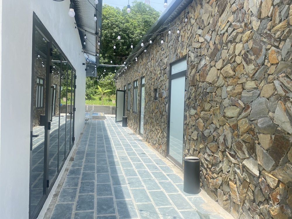 quiri peninsula hostel