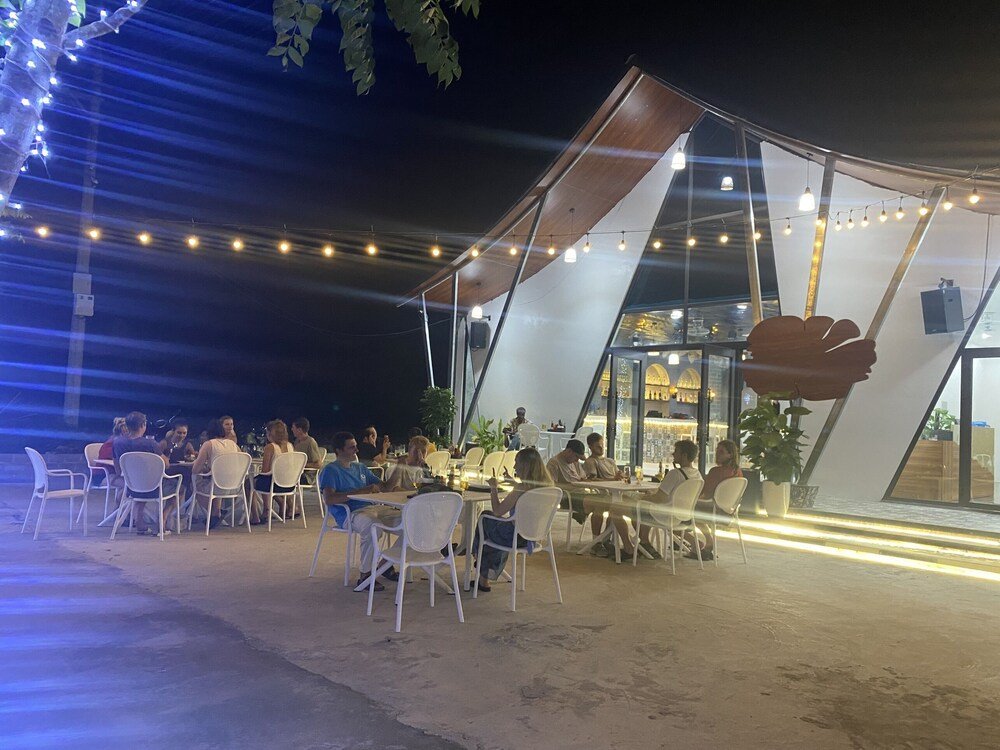 quiri peninsula hostel