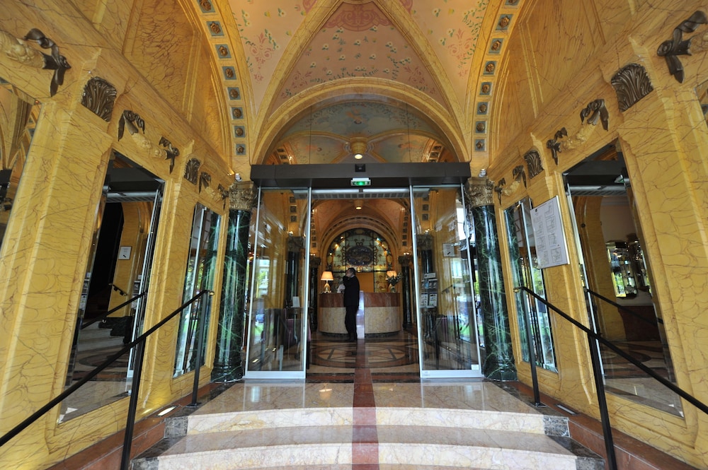 oceania hotel danjou angers