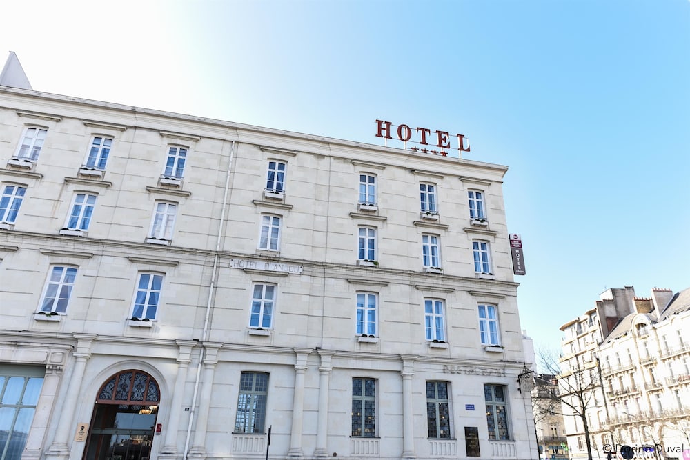 oceania hotel danjou angers