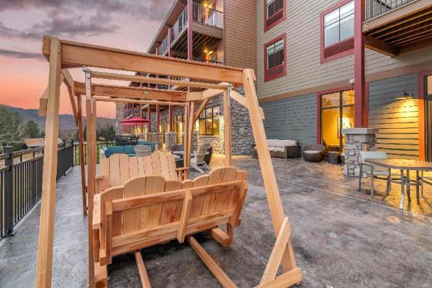 cambria hotel lake placid lakeside resort