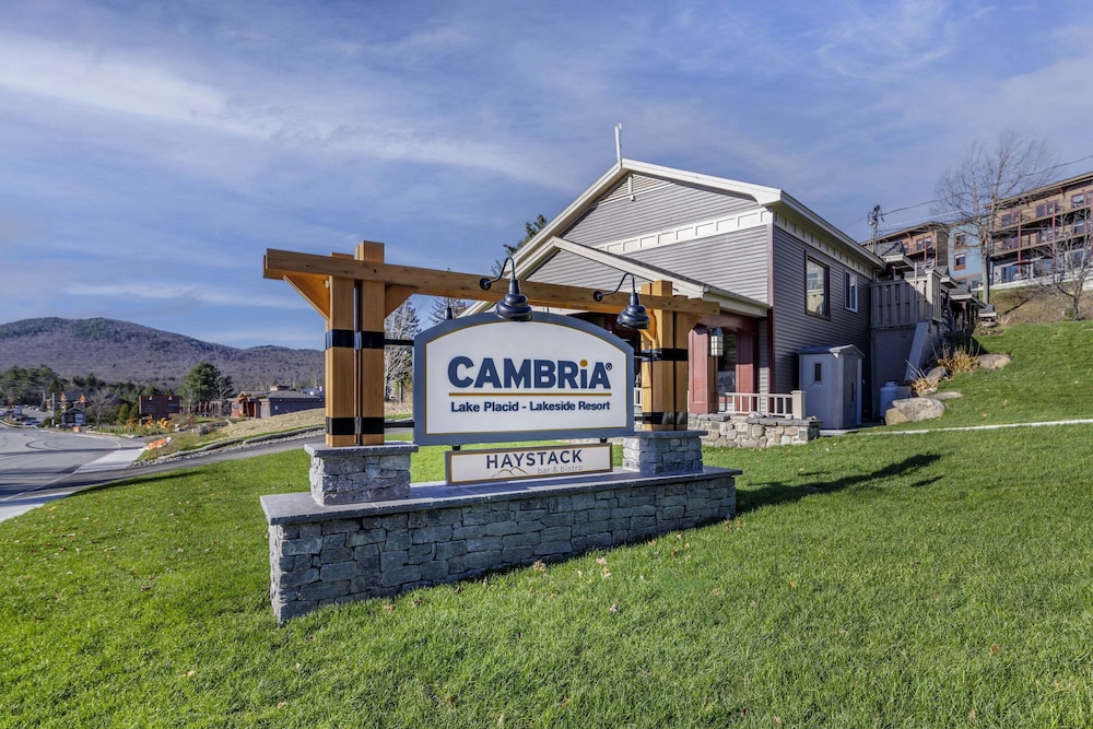 cambria hotel lake placid lakeside resort