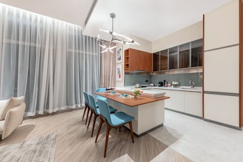 shan zhi ye serviced apartment hotel houjie wanda plaza liaoxia subway station