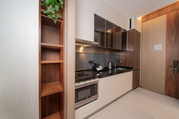 shan zhi ye serviced apartment hotel houjie wanda plaza liaoxia subway station