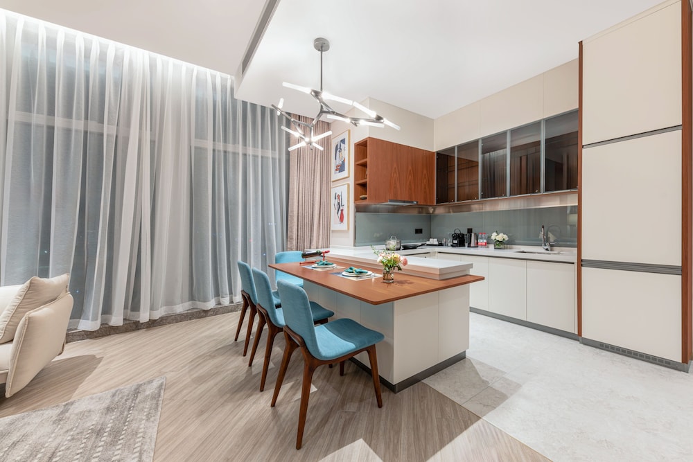 shan zhi ye serviced apartment hotel houjie wanda plaza liaoxia subway station