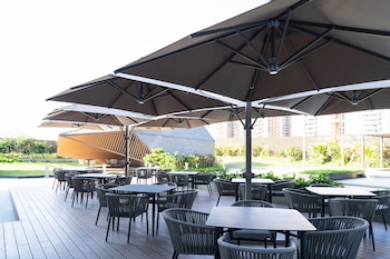 shan zhi ye serviced apartment hotel houjie wanda plaza liaoxia subway station