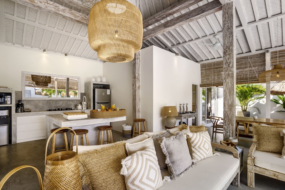 villa surga blue by alfred in bali