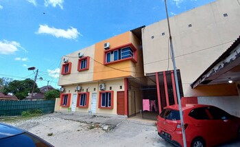 oyo 92701 jasmine house syariah